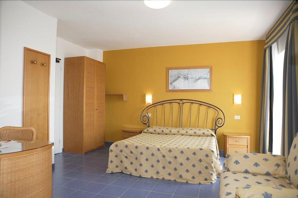 Hotel Garni' Serena Caorle Eksteriør bilde