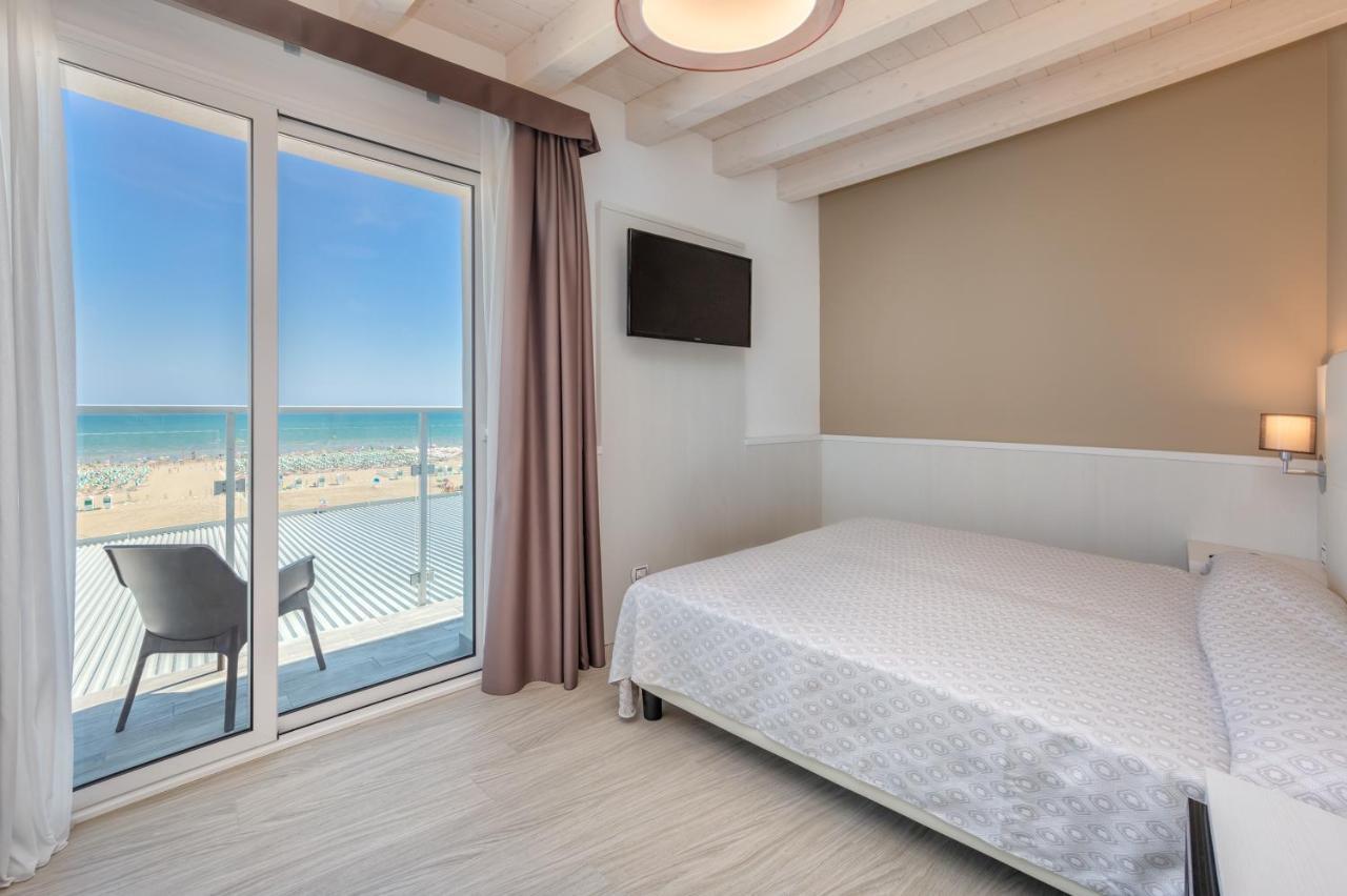 Hotel Garni' Serena Caorle Eksteriør bilde